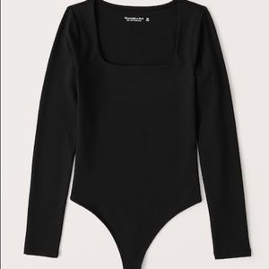 Abercrombie & Fitch Long-Sleeve Seamless Squareneck Bodysuit Black Medium